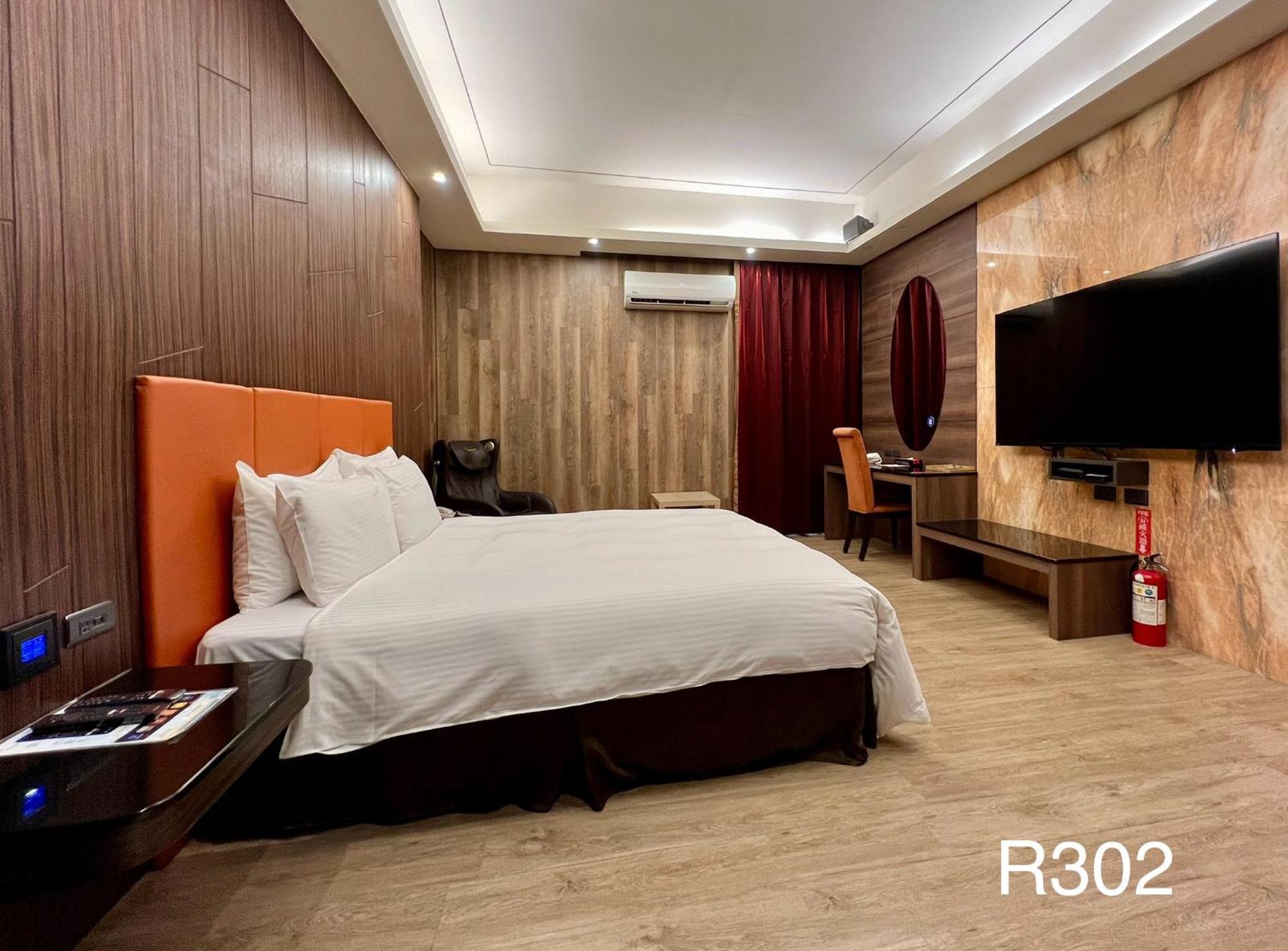 Cigar Motel Tainan Bagian luar foto