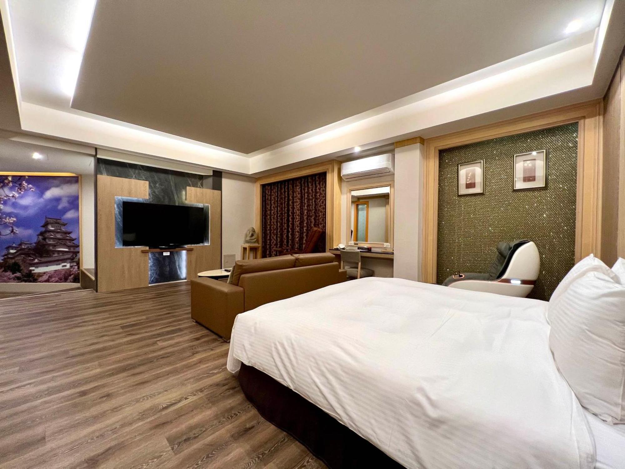 Cigar Motel Tainan Bagian luar foto