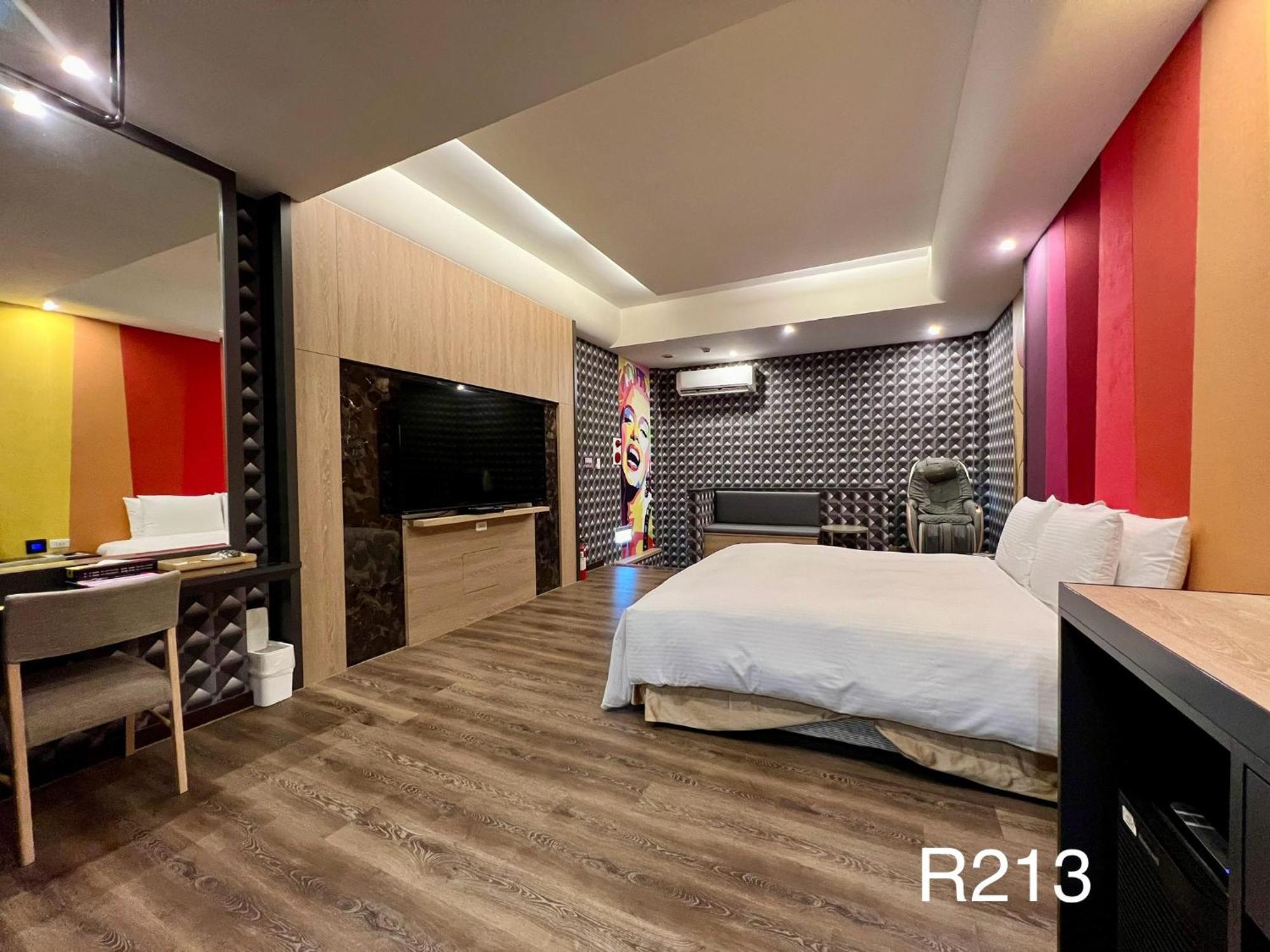 Cigar Motel Tainan Bagian luar foto